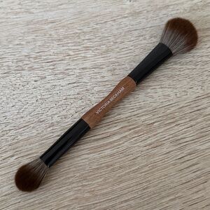 Victoria Beckham #13 Sculpt & Blend Brush